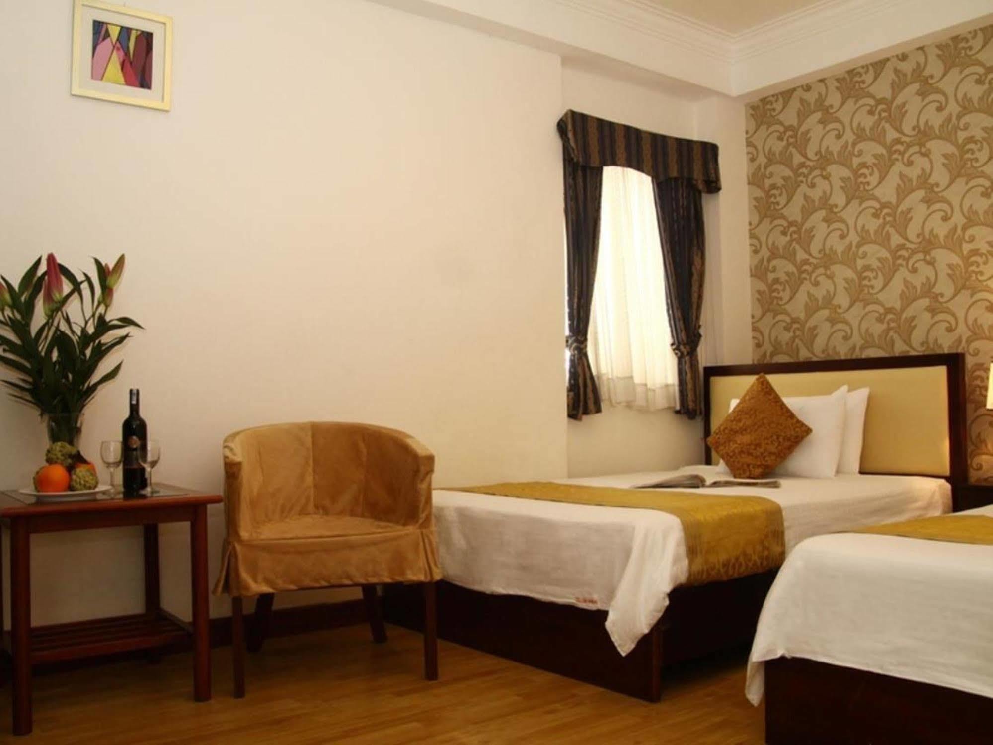 Hotel Em&em 3*